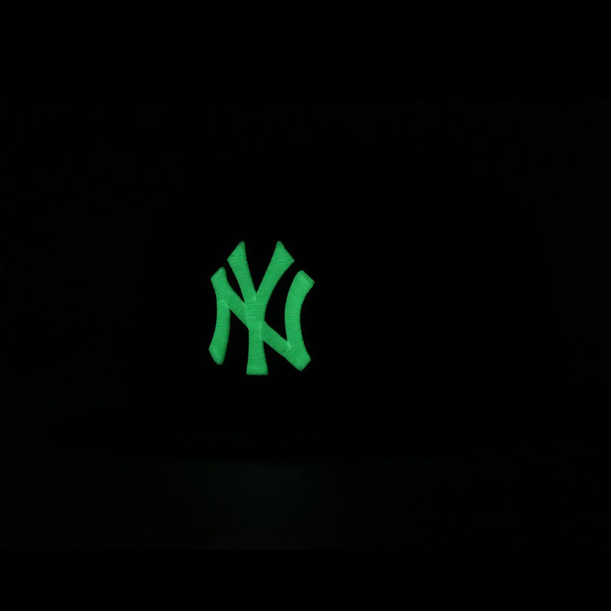 New York Yankees Black Glow in the Dark 1996 World Series New Era 59Fifty Fitted - Image 2