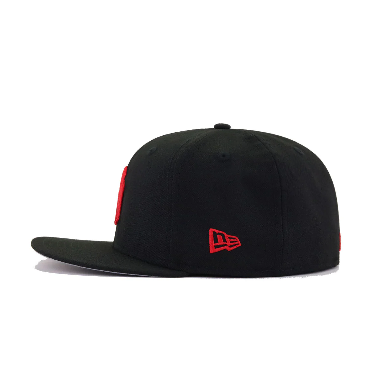 New York Yankees Black Radiant Red Logo New Era 59Fifty Fitted - Image 3